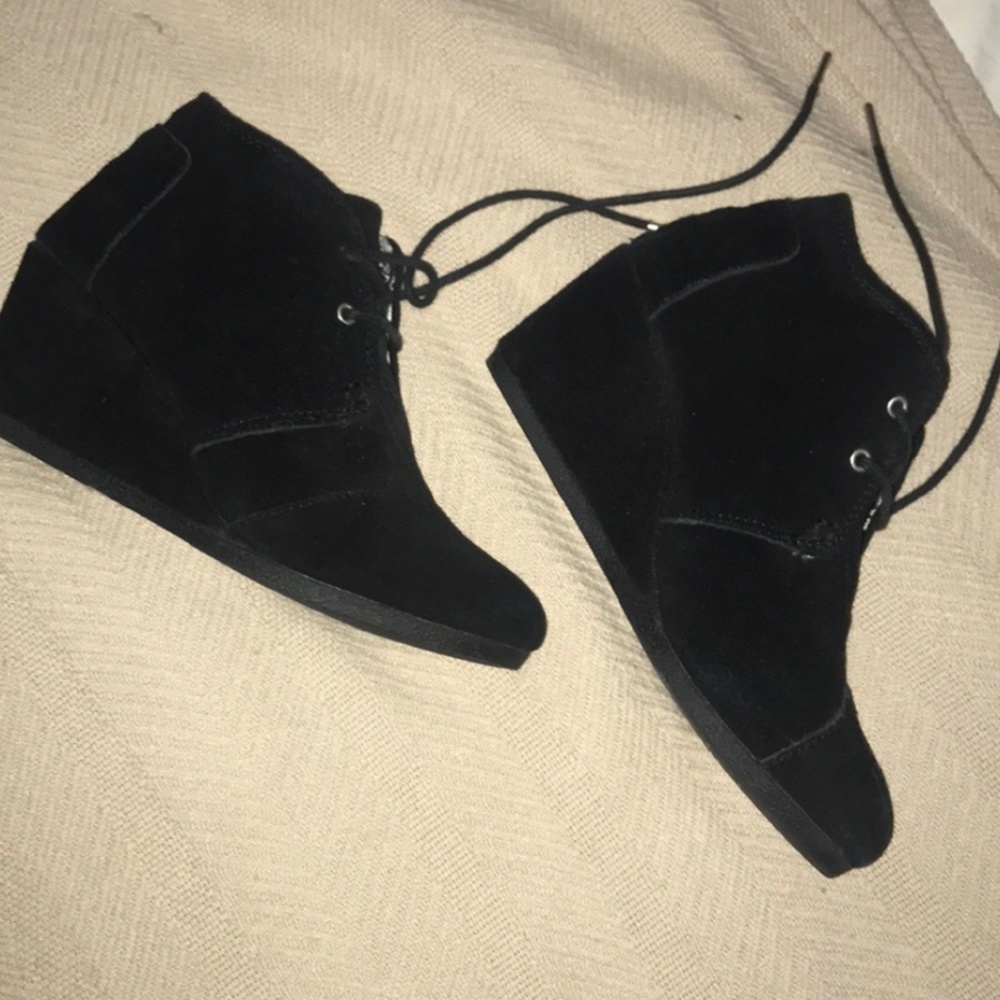 Tom's Wedges